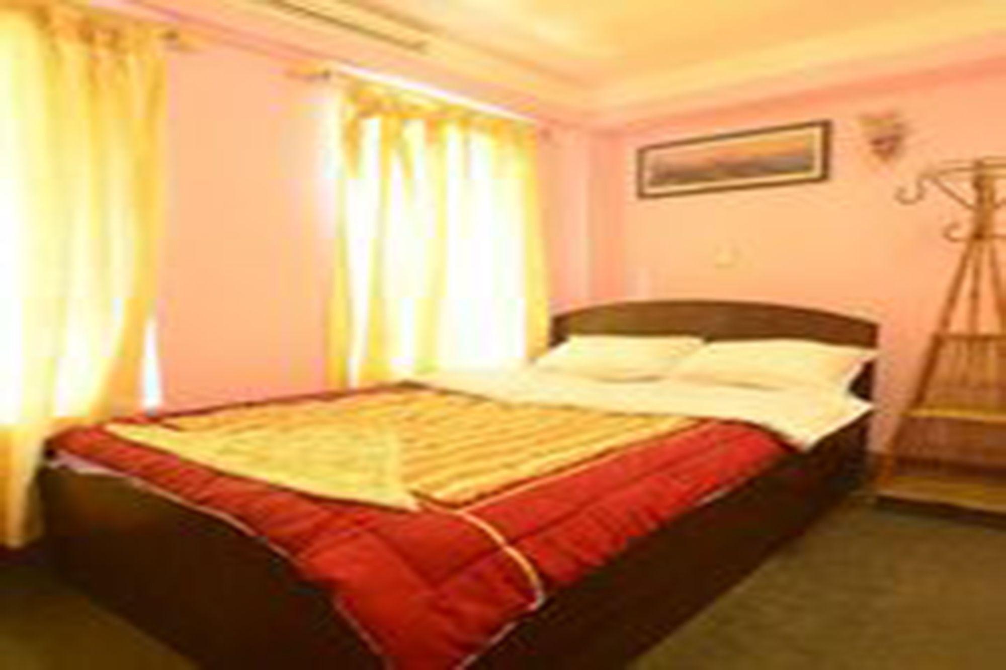 Heart Of Bhaktapur Guest House מראה חיצוני תמונה